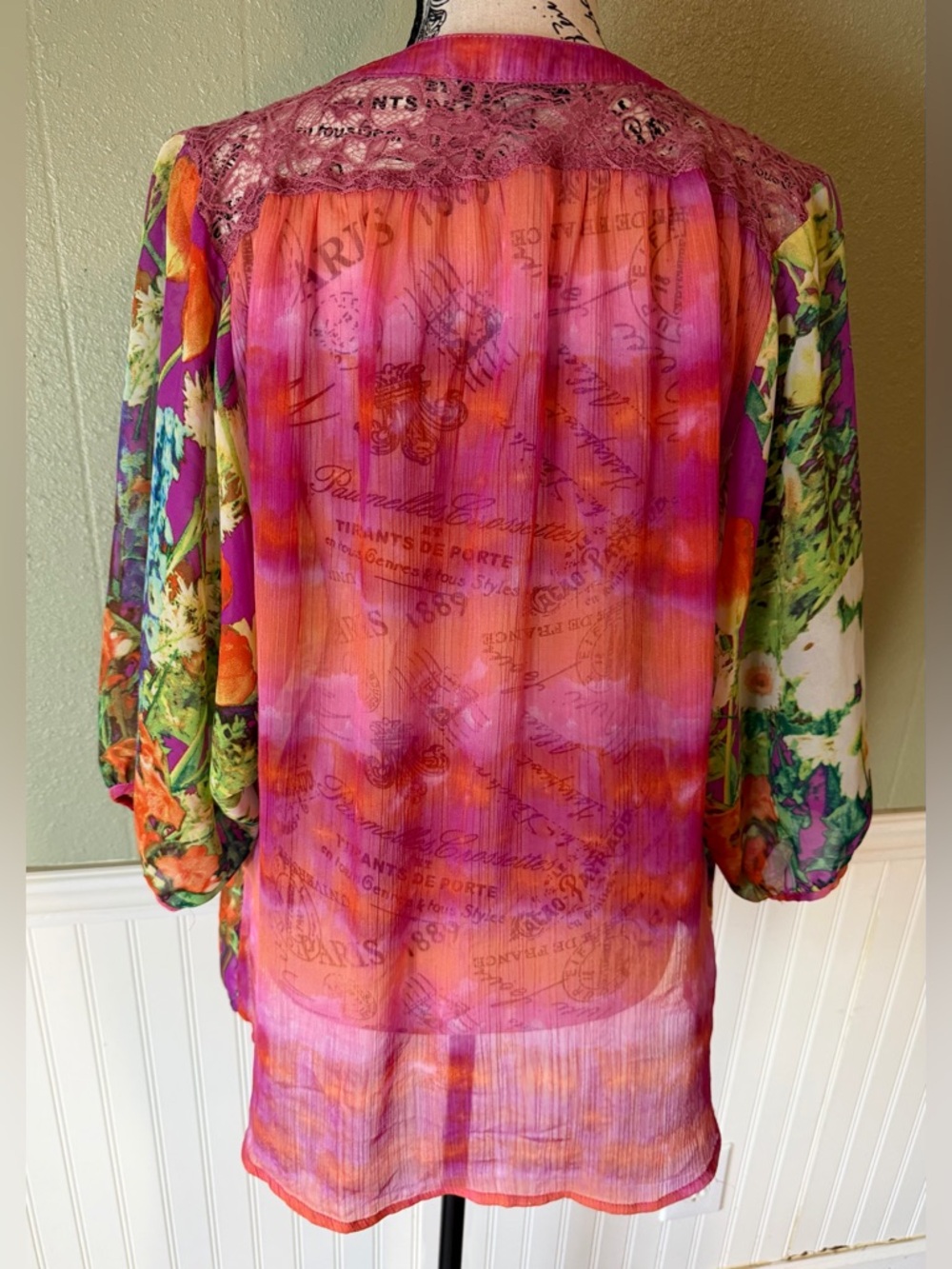 Figueroa & Flower Floral Sheer Button-Front Blouse - Pink/Multicolor πΊπ·πΌ - Picture 2 of 5